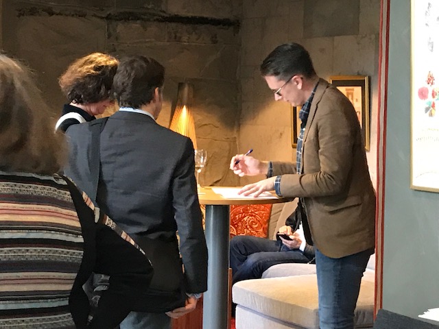 Ordförande Mattias i avprickningstagen